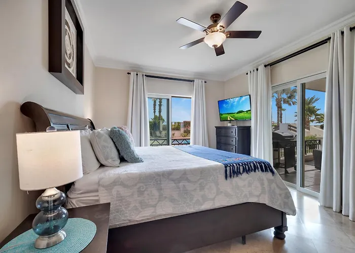 Apartment Casa Sirena- Secure & Private Poolside Retreat *